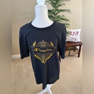NWT Men’s Champion Shirt - Medium